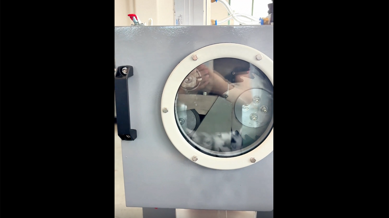 عمودي آلة قطع الحبوب